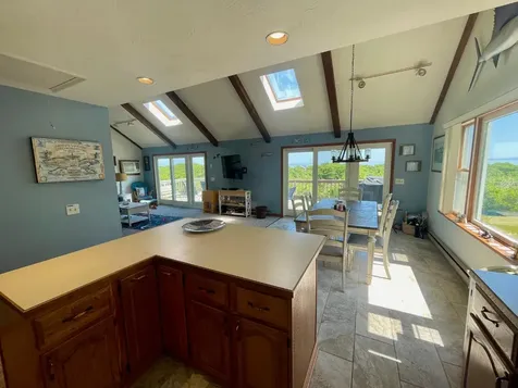 12 Lobsterville Road Aquinnah MA 02535