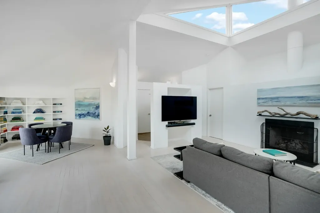 44 Cencelle Chilmark MA 02535