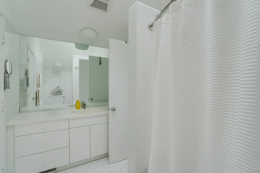 44 Cencelle Chilmark MA 02535