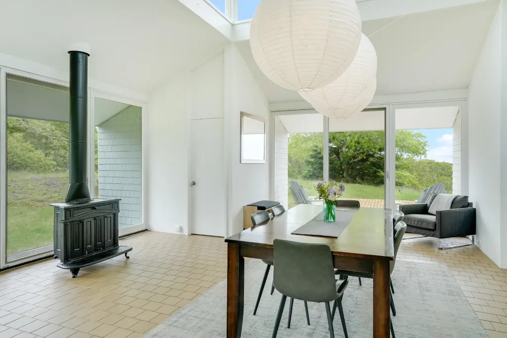 44 Cencelle Chilmark MA 02535