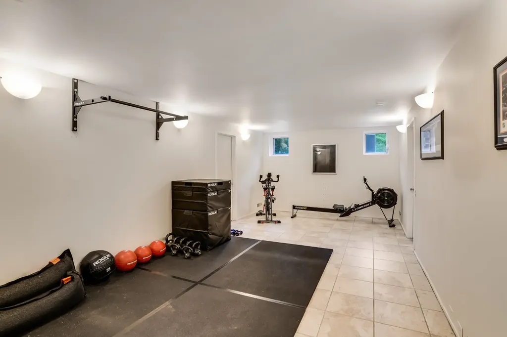 44 Cencelle Chilmark MA 02535