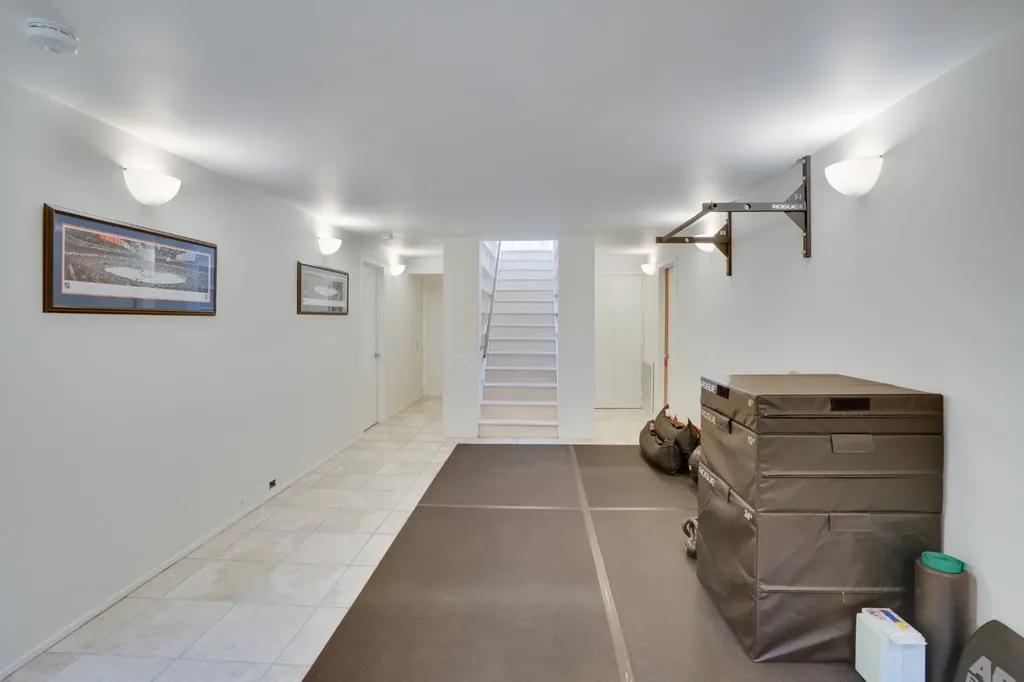 44 Cencelle Chilmark MA 02535