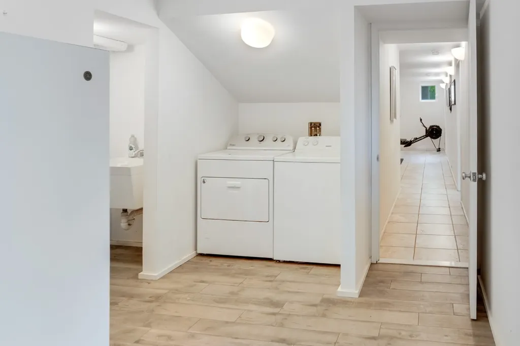 44 Cencelle Chilmark MA 02535