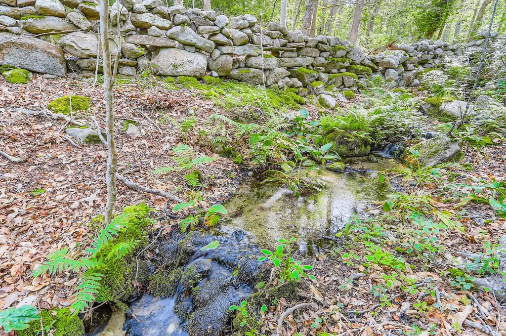 44 Cencelle Chilmark MA 02535