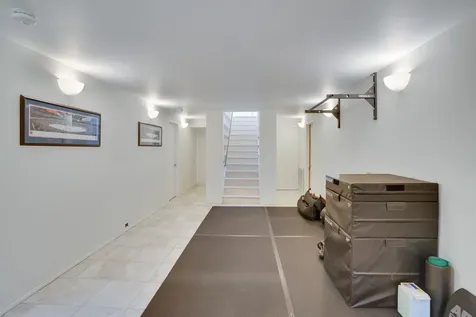 44 Cencelle Chilmark MA 02535