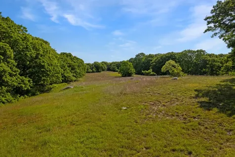 44 Cencelle Chilmark MA 02535