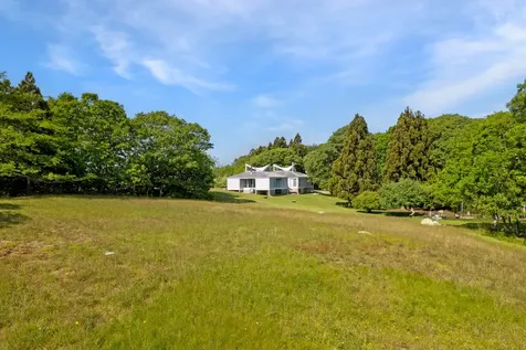 44 Cencelle Chilmark MA 02535