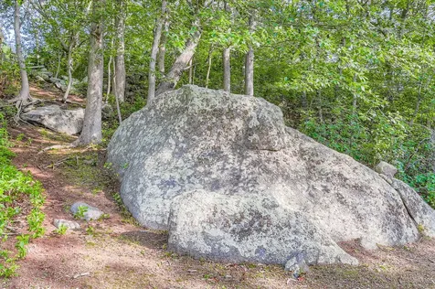 44 Cencelle Chilmark MA 02535