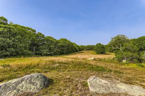 44 Cencelle Chilmark MA 02535