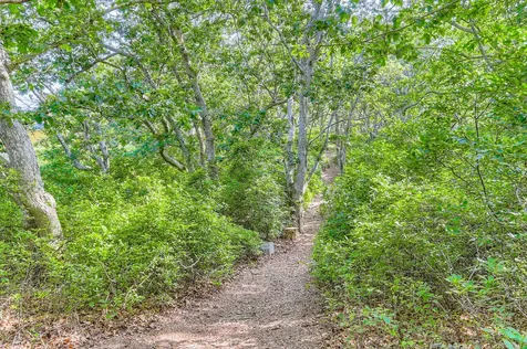44 Cencelle Chilmark MA 02535