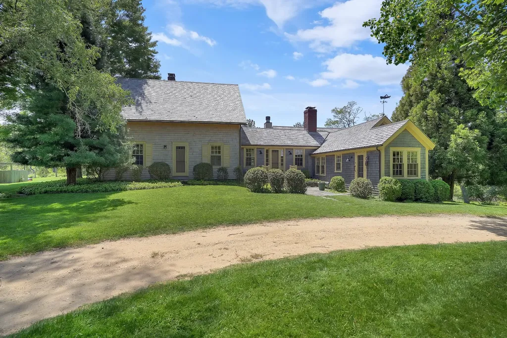 124, 116, 122 Old Farm Road Chilmark MA 02535