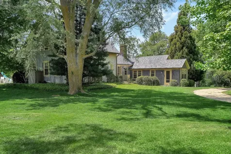 124, 116, 122 Old Farm Road Chilmark MA 02535