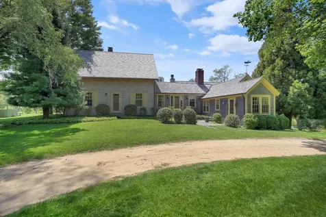 124, 116, 122 Old Farm Road Chilmark MA 02535