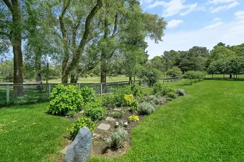 124, 116, 122 Old Farm Road Chilmark MA 02535