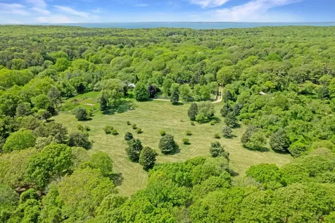 124, 116, 122 Old Farm Road Chilmark MA 02535