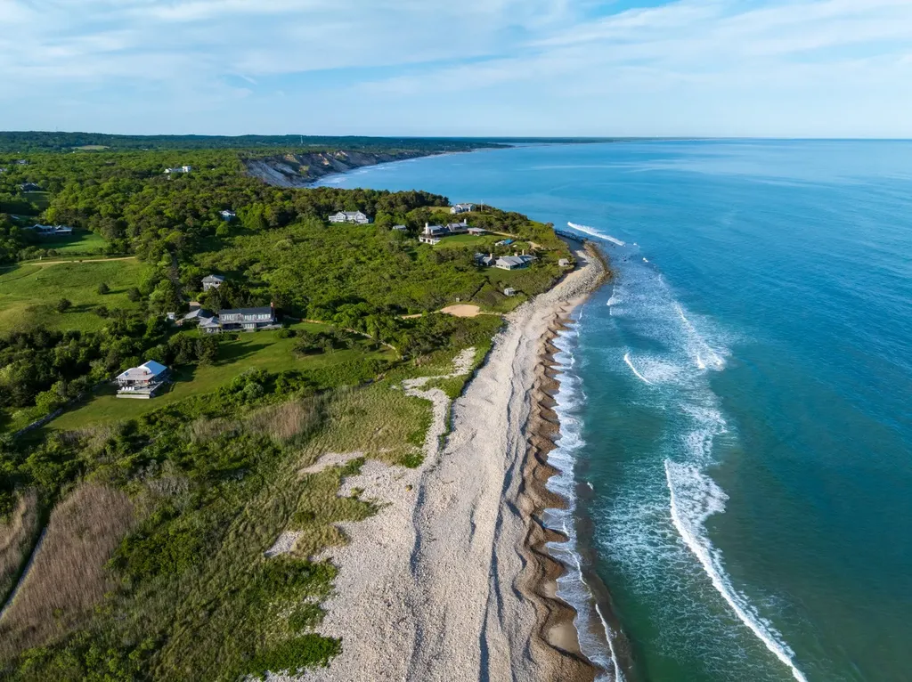 4 Cedar Lane Chilmark MA 02535