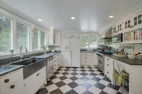 50 Hidden Cove Road Oak Bluffs MA 02557