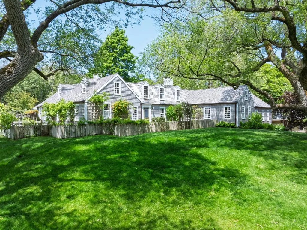 180 Pilot Hill Farm Road Vineyard Haven MA 02568