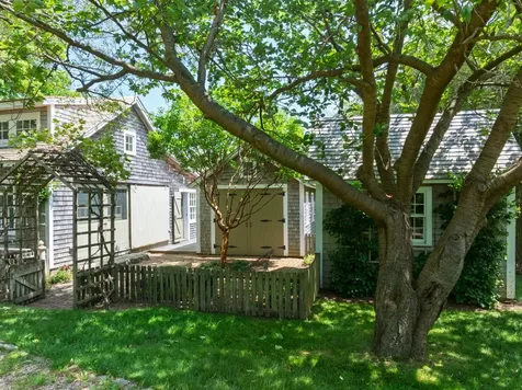 180 Pilot Hill Farm Road Vineyard Haven MA 02568