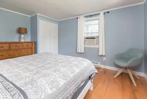 124 Skiff Avenue Vineyard Haven MA 02568