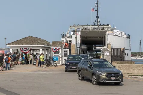 124 Skiff Avenue Vineyard Haven MA 02568