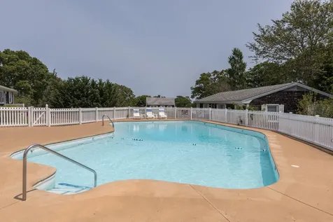 124 Skiff Avenue Vineyard Haven MA 02568