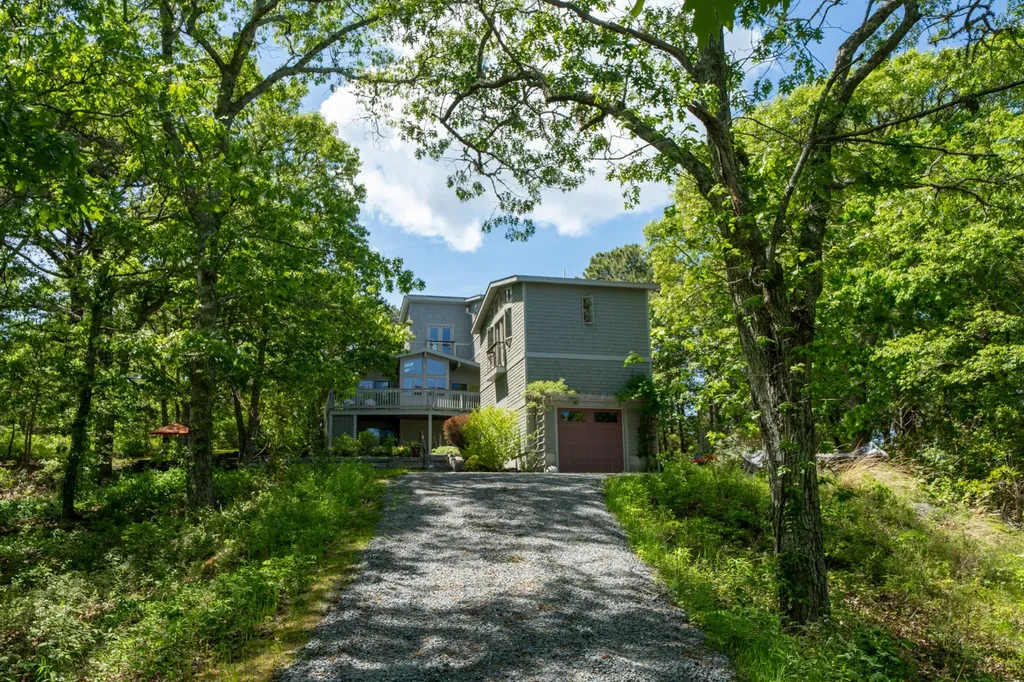 26 Box Turtle Lane Oak Bluffs MA 02557