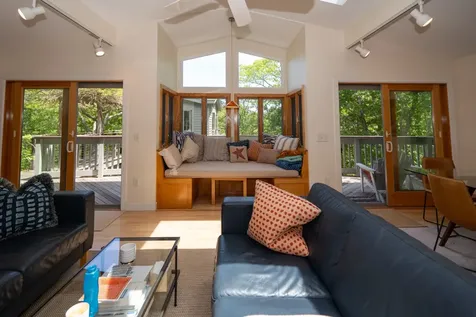 26 Box Turtle Lane Oak Bluffs MA 02557