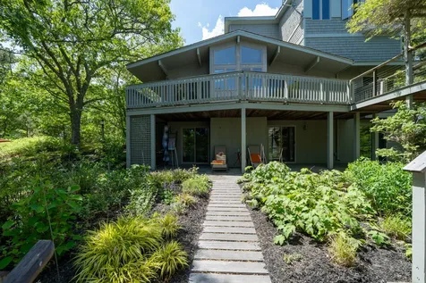 26 Box Turtle Lane Oak Bluffs MA 02557