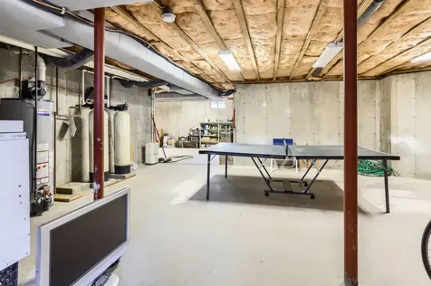 370 Lighthouse Road Aquinnah MA 02535