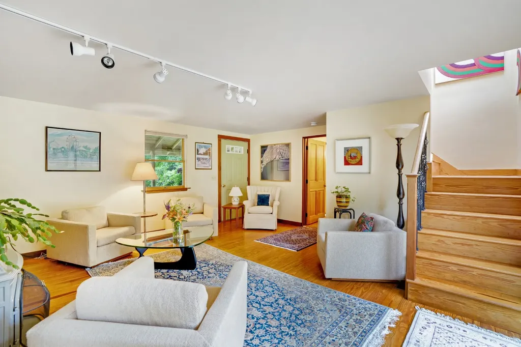 174 Middle Road Chilmark MA 02539