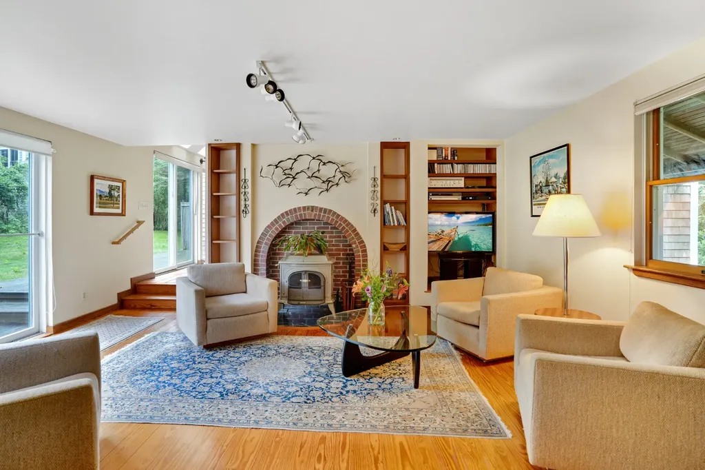 174 Middle Road Chilmark MA 02539