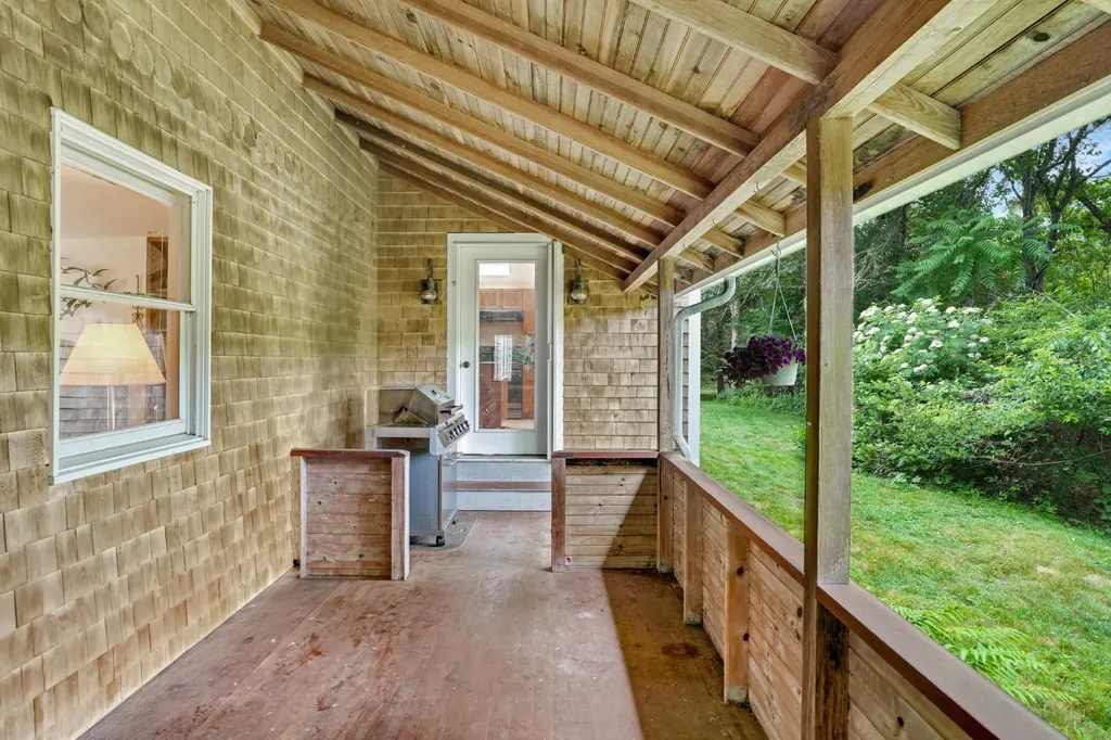 174 Middle Road Chilmark MA 02539