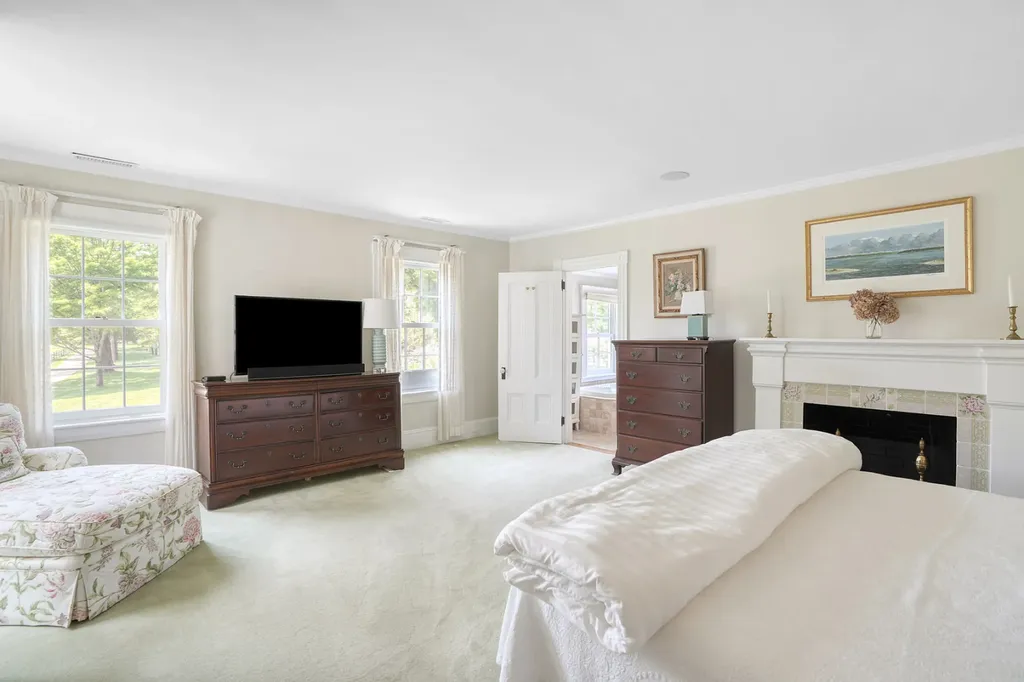 31 Lamberts Cove Road & 0 Plum Cove Road Vineyard Haven MA 02568