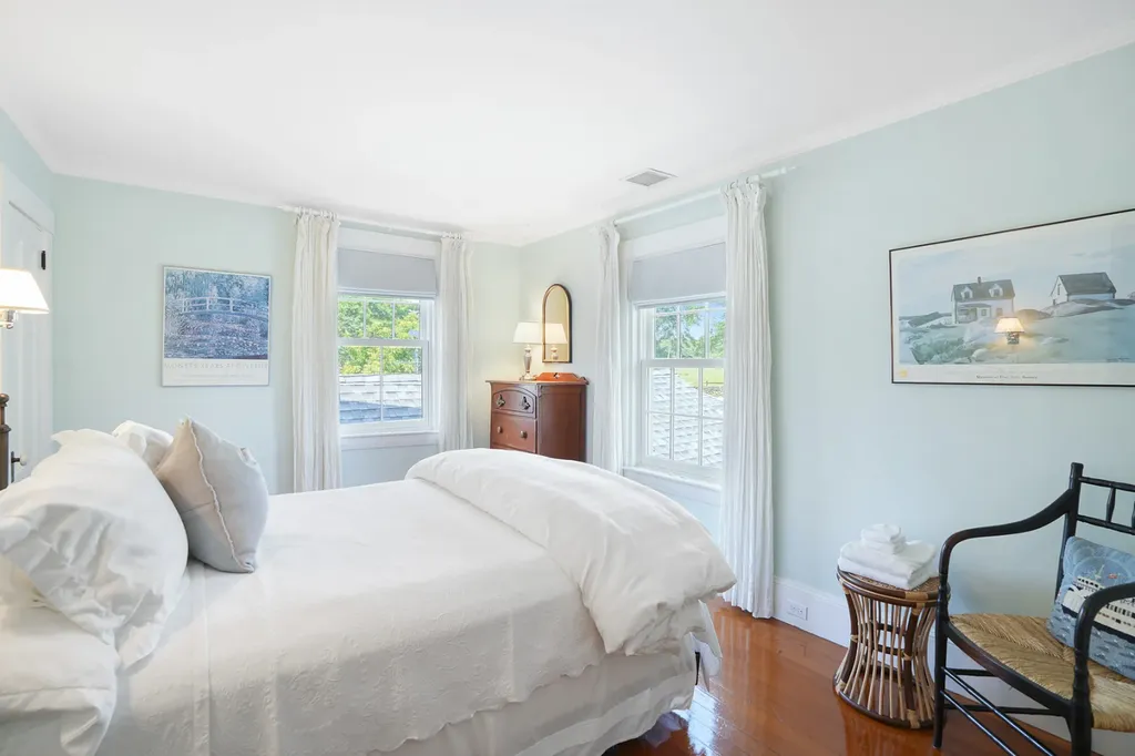 31 Lamberts Cove Road & 0 Plum Cove Road Vineyard Haven MA 02568