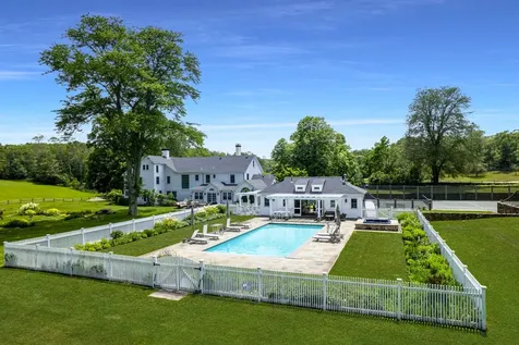 31 Lamberts Cove Road & 0 Plum Cove Road Vineyard Haven MA 02568