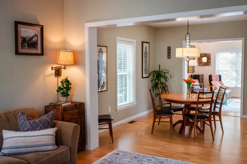 208 Irenes Way Vineyard Haven MA 02568