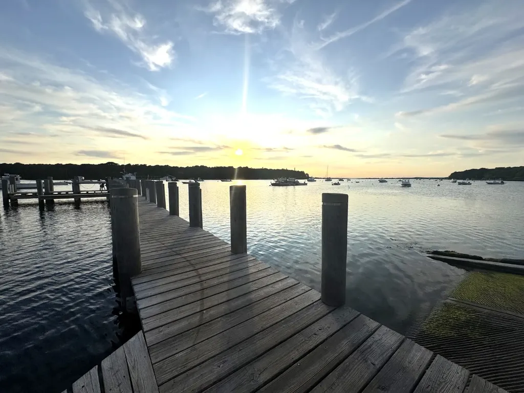 208 Irenes Way Vineyard Haven MA 02568