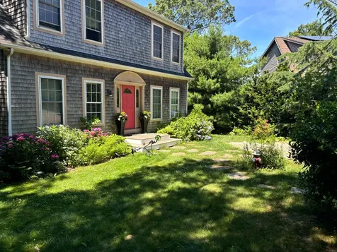 208 Irenes Way Vineyard Haven MA 02568