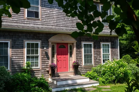 208 Irenes Way Vineyard Haven MA 02568