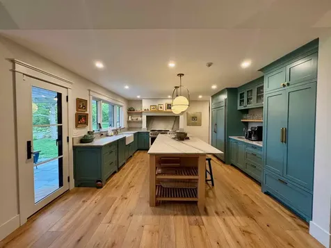 60 Meetinghouse Road Chilmark MA 02535