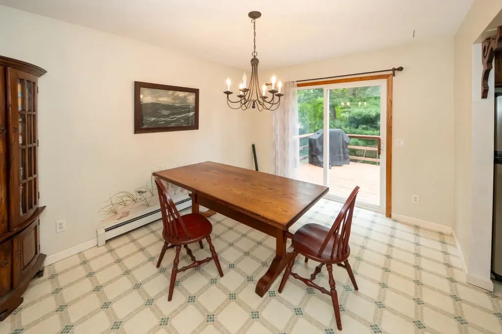 11 Onondaga Avenue Oak Bluffs MA 02557