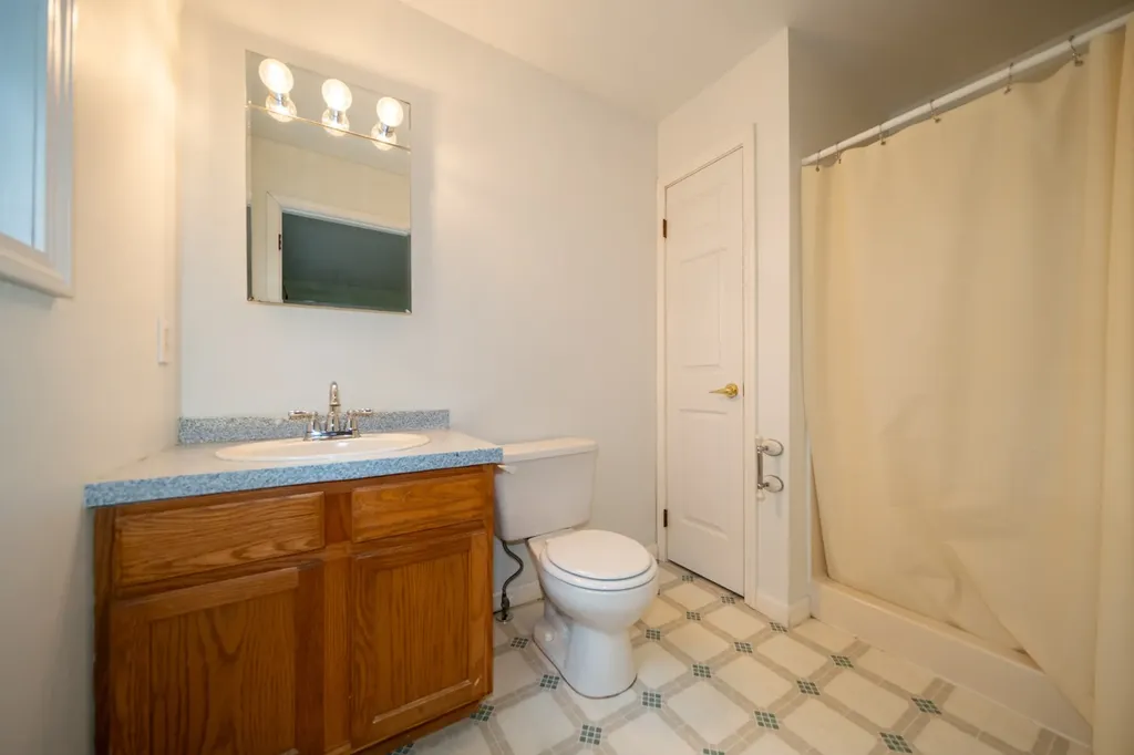 11 Onondaga Avenue Oak Bluffs MA 02557