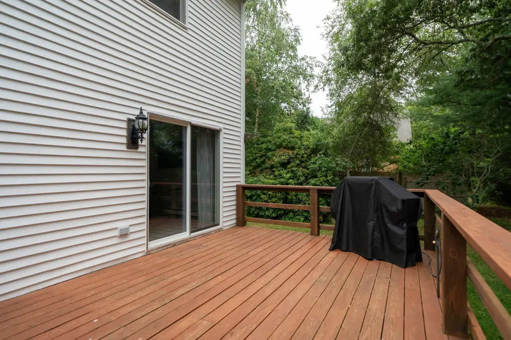 11 Onondaga Avenue Oak Bluffs MA 02557