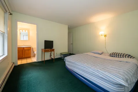 11 Onondaga Avenue Oak Bluffs MA 02557