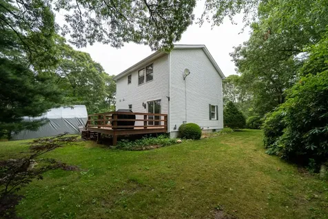 11 Onondaga Avenue Oak Bluffs MA 02557