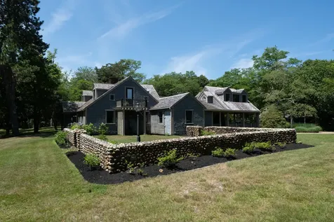 15 Tamarack Lane Oak Bluffs MA 02557