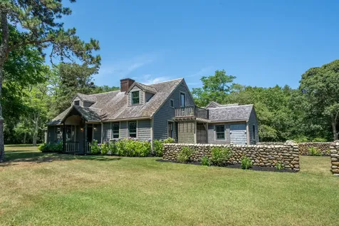 15 Tamarack Lane Oak Bluffs MA 02557