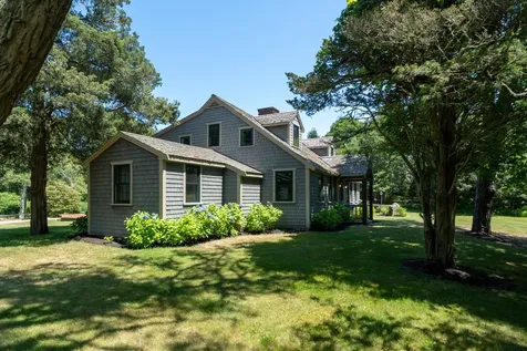 15 Tamarack Lane Oak Bluffs MA 02557