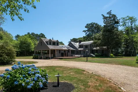 15 Tamarack Lane Oak Bluffs MA 02557